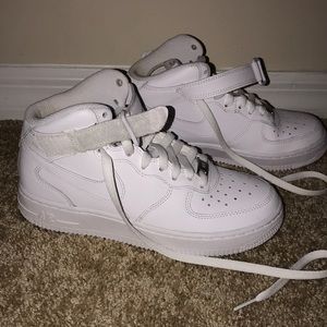 *VERY* lightly used Air Force 1 high tops!